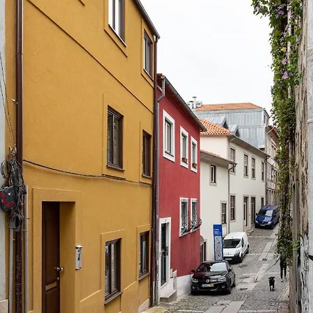 Joivy Vitoria Near The Cathedral Apartment Porto