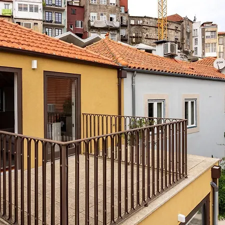 Joivy Vitoria Near The Cathedral Porto
